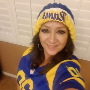 Meet your Posher, Gloria